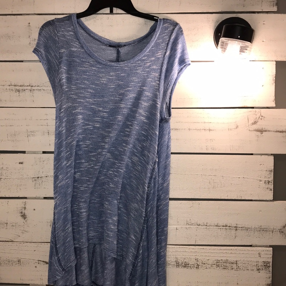 Baby blue women’s shirt sleeve shirt